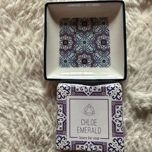 Chloe Emerald- Emery Soap Dish Set- NIB
